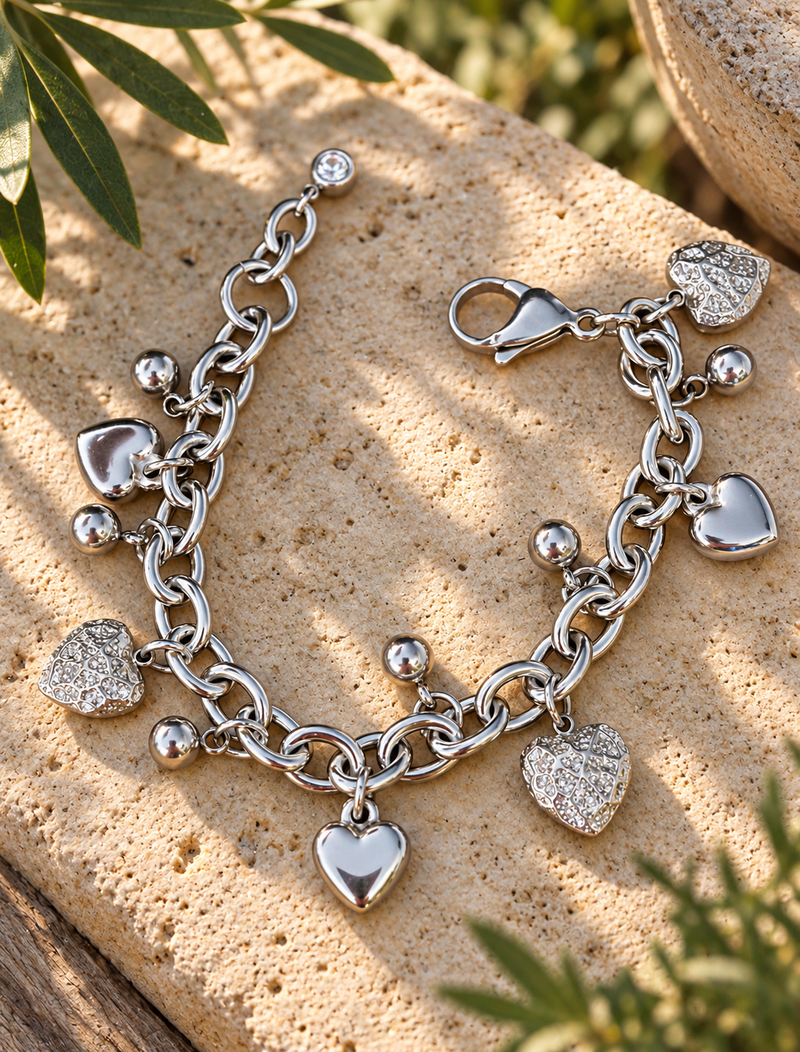 SOFIA HEART BRACELET